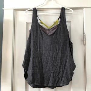 Lululemon tank w/ removable bra